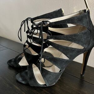 Pre-owned Victoria Secret Leather upper black zipper heel size 10